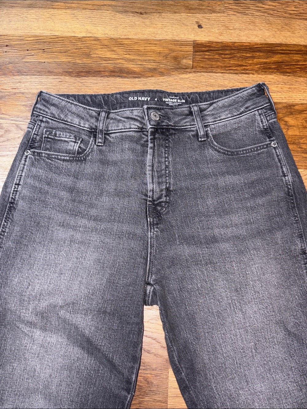 Old Navy Vintage Slim High-Rise Jeans - Picture 3 of 9